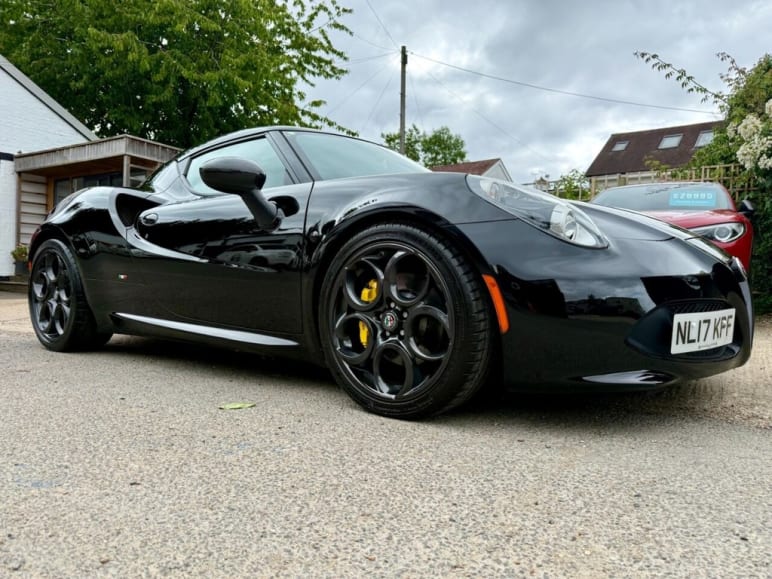ALFA ROMEO 4C