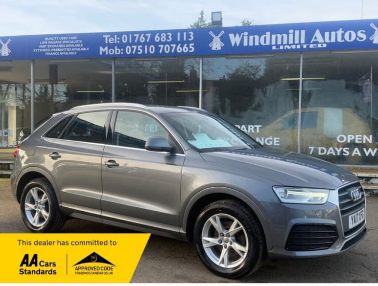 AUDI Q3