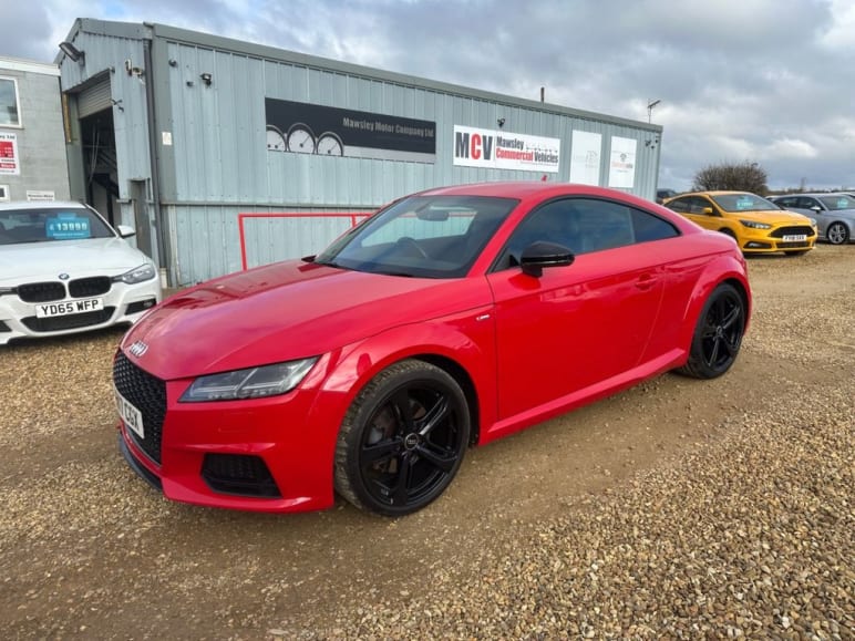 AUDI TT