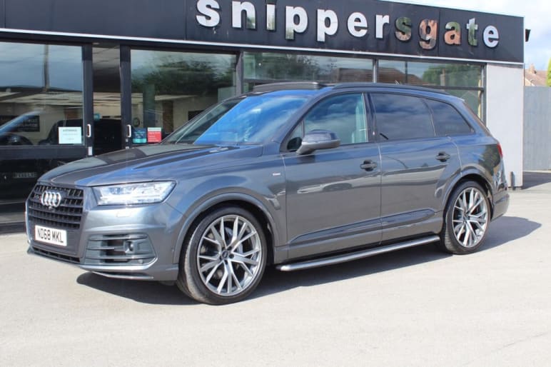 AUDI Q7