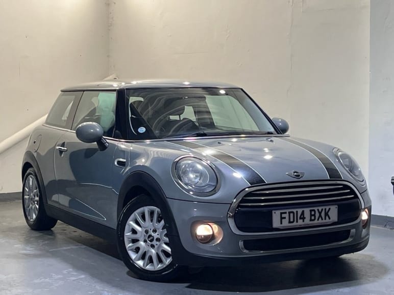 MINI HATCHBACK