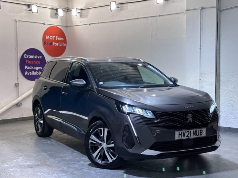 PEUGEOT 5008