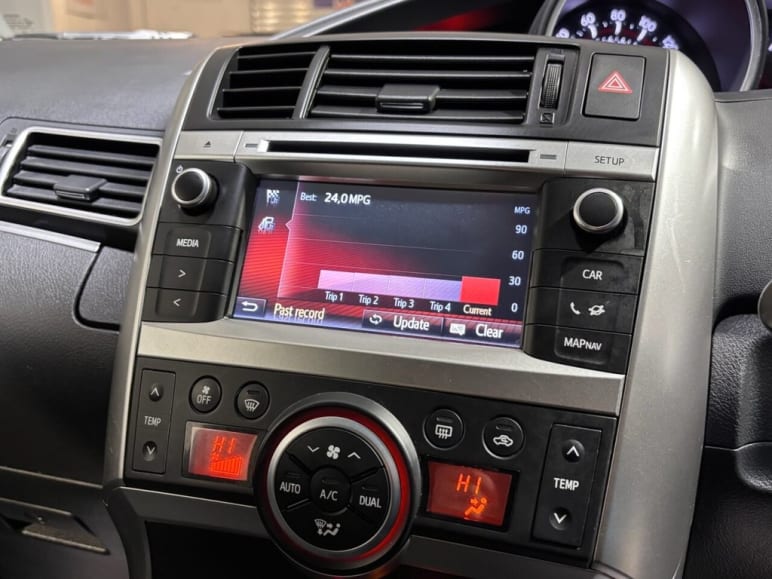 1.8 V-Matic Trend MPV 5dr Petrol Multidrive S Euro