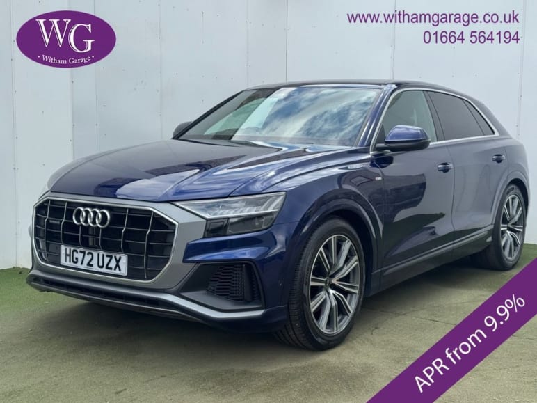 AUDI Q8