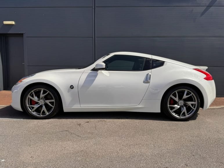 3.7 V6 GT 3d 323 BHP