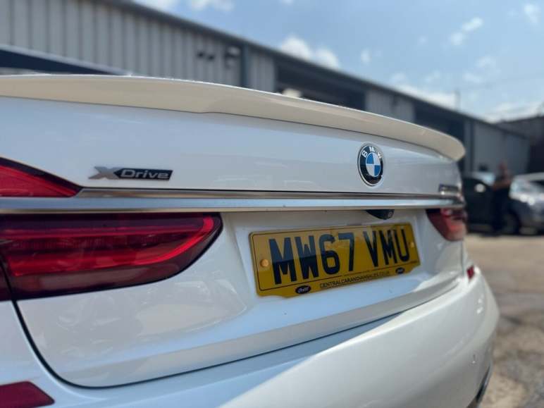 M760L 6.6 Twin Turbo V12 Limousine XDrive Euro 6