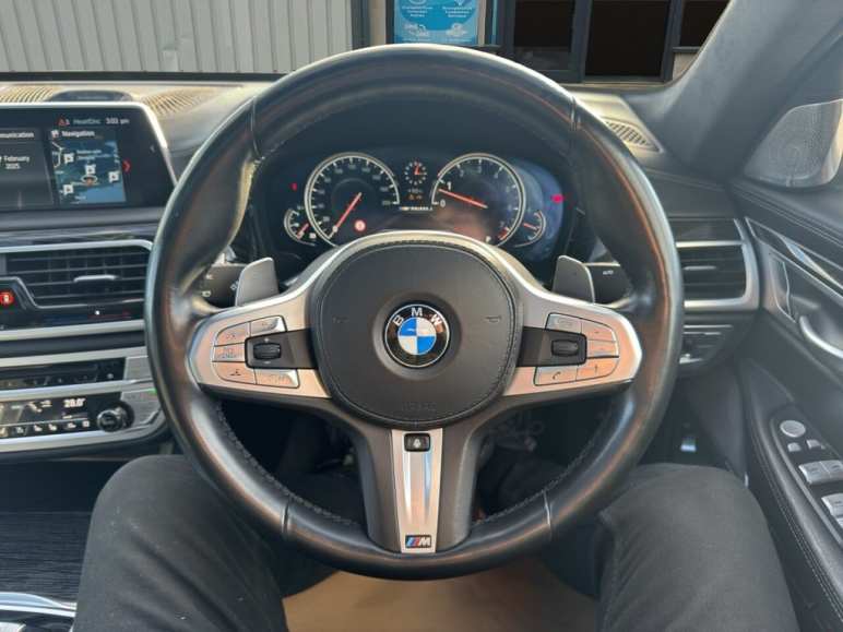 M760L 6.6 Twin Turbo V12 Limousine XDrive Euro 6