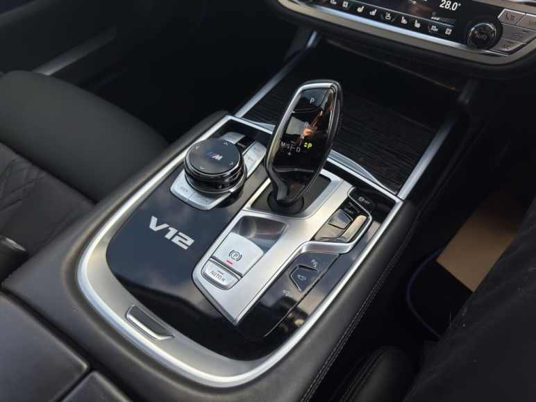 M760L 6.6 Twin Turbo V12 Limousine XDrive Euro 6