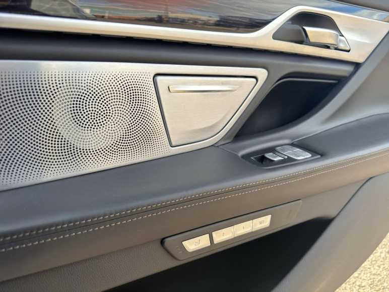 M760L 6.6 Twin Turbo V12 Limousine XDrive Euro 6