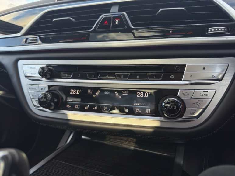 M760L 6.6 Twin Turbo V12 Limousine XDrive Euro 6