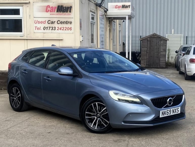 VOLVO V40