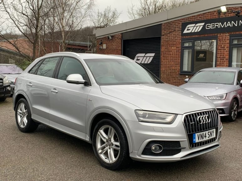 AUDI Q3