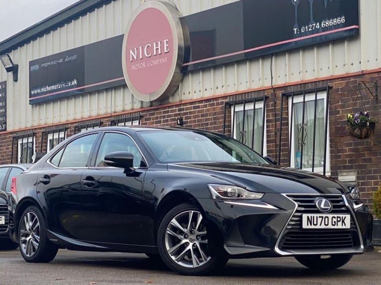 LEXUS IS