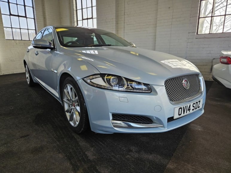 JAGUAR XF