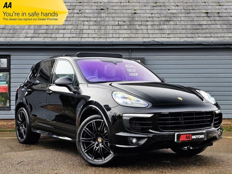 PORSCHE CAYENNE
