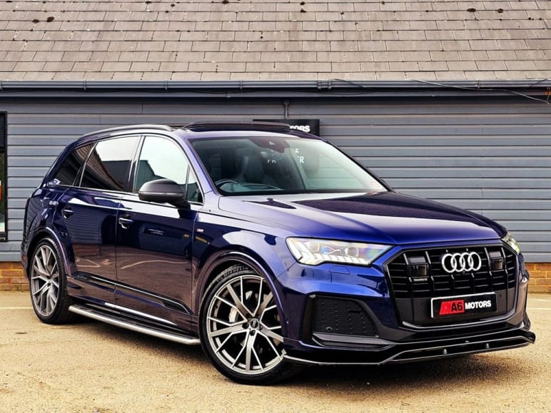 AUDI Q7