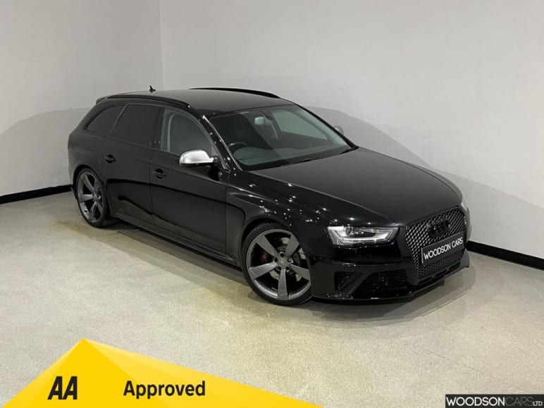 AUDI RS4