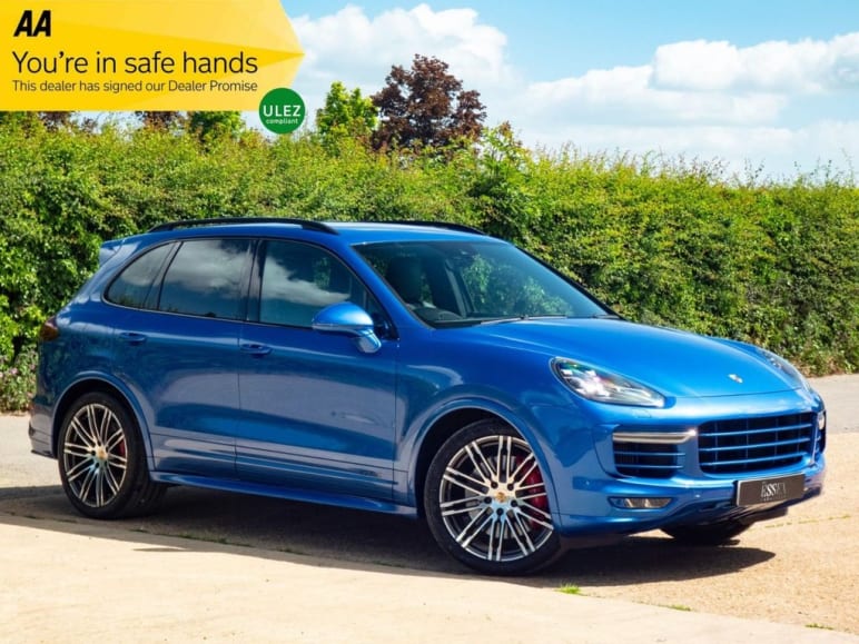 PORSCHE CAYENNE