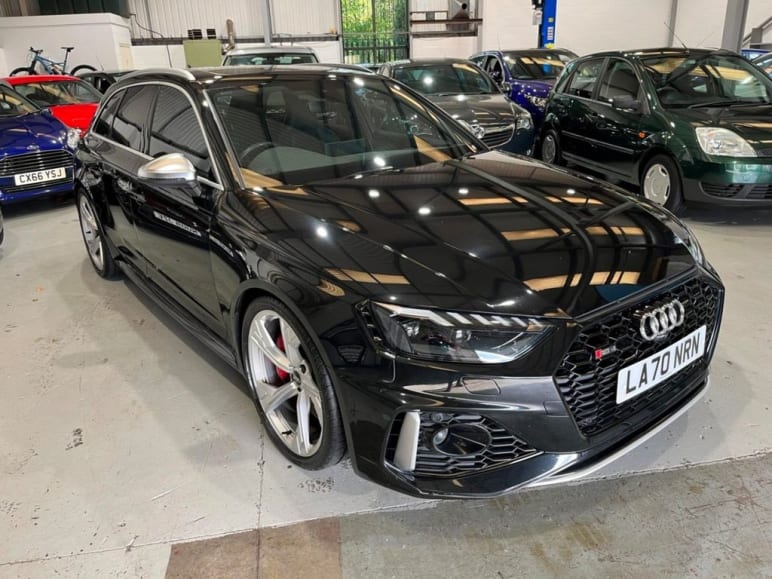 AUDI RS4