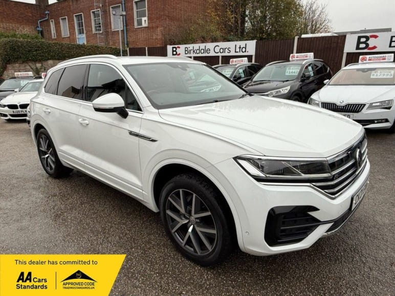 VOLKSWAGEN TOUAREG