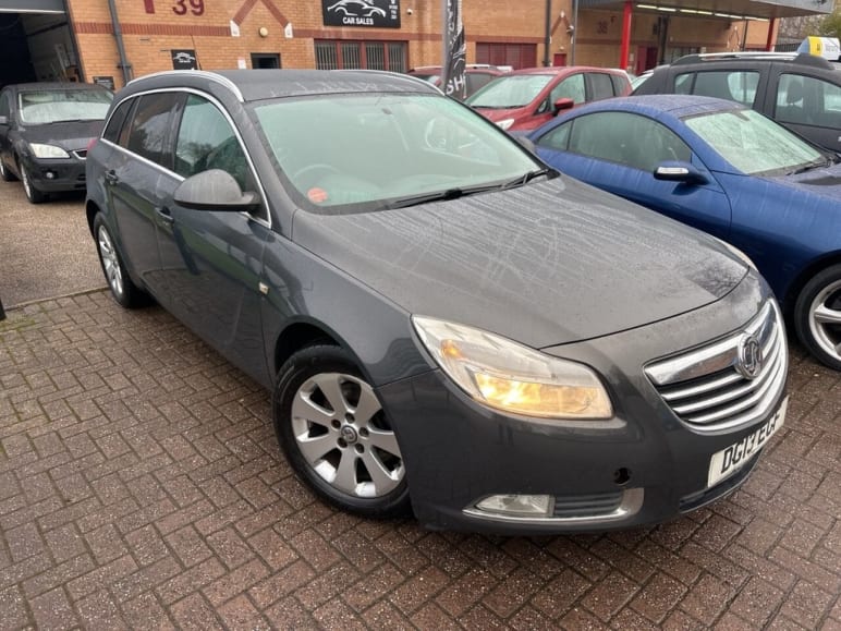 VAUXHALL INSIGNIA