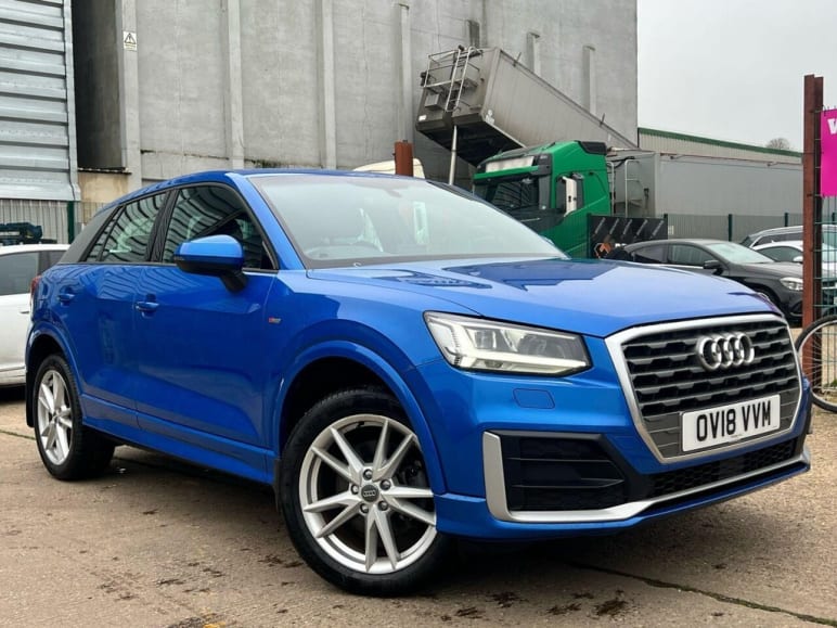 AUDI Q2