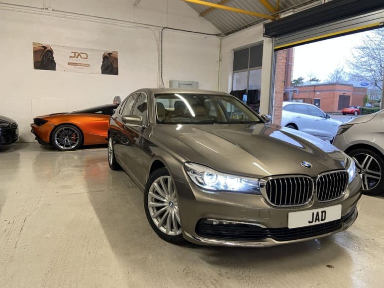 BMW 7 SERIES