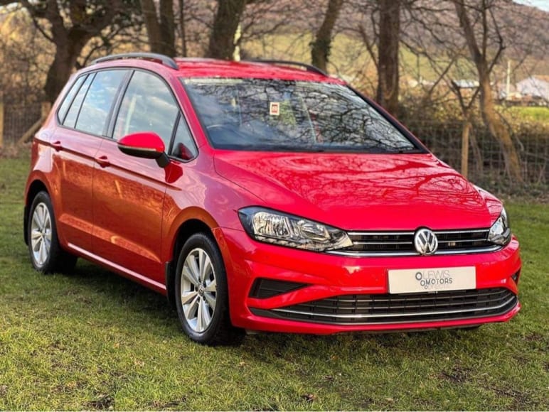 Volkswagen Golf Sv
