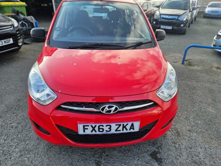 HYUNDAI I10