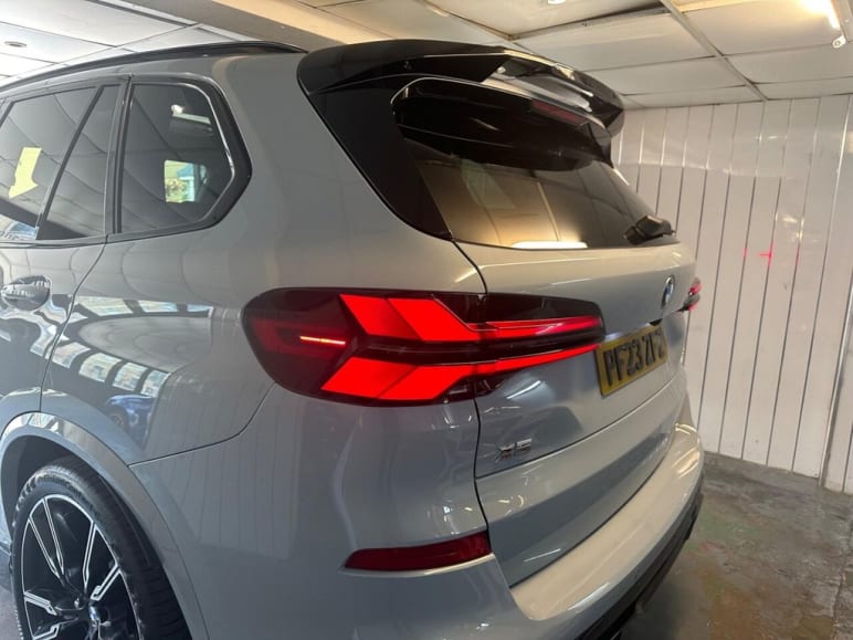 4.4 M60I XDRIVE 5d 523 BHP