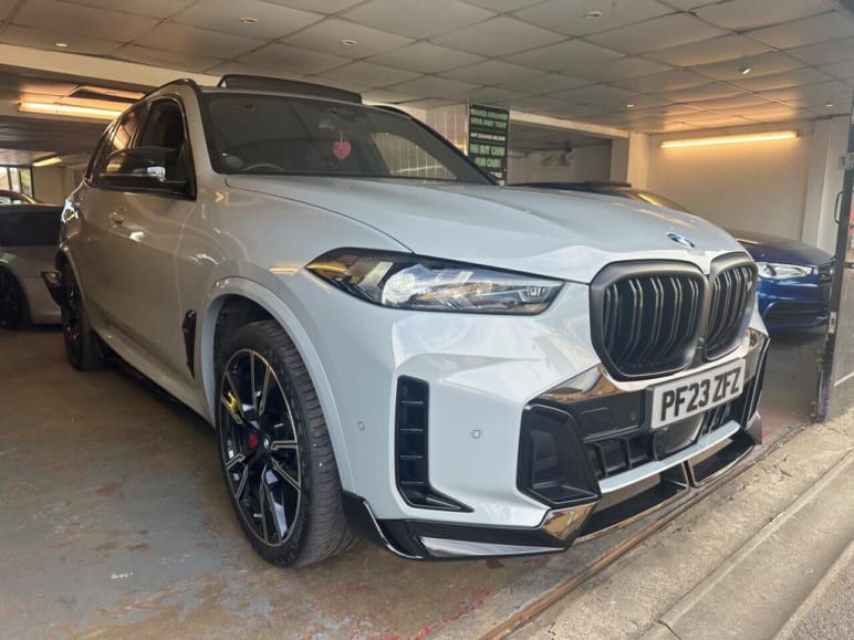4.4 M60I XDRIVE 5d 523 BHP