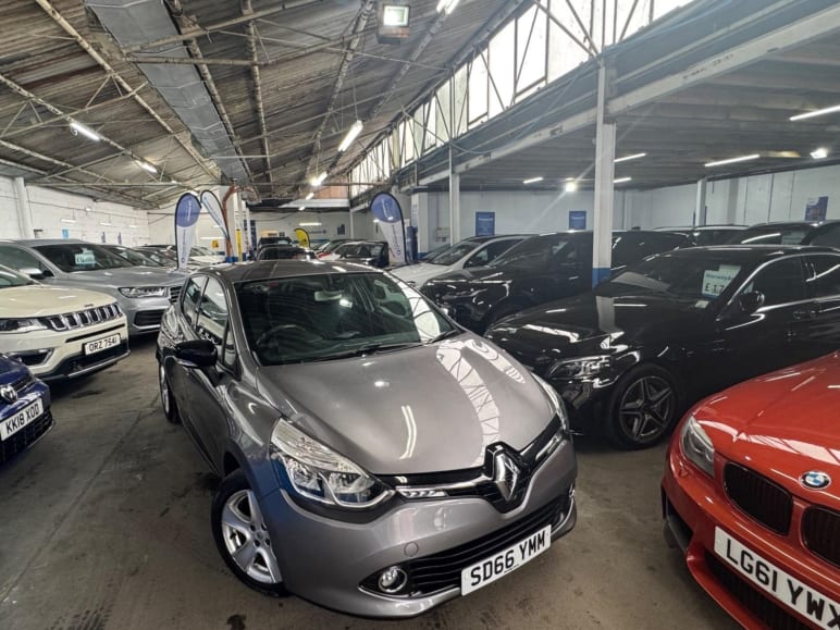 RENAULT CLIO