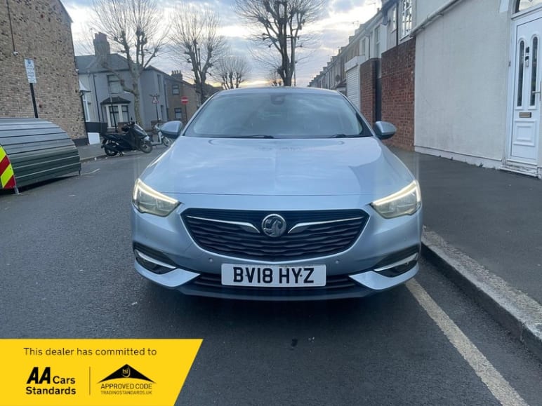 VAUXHALL INSIGNIA
