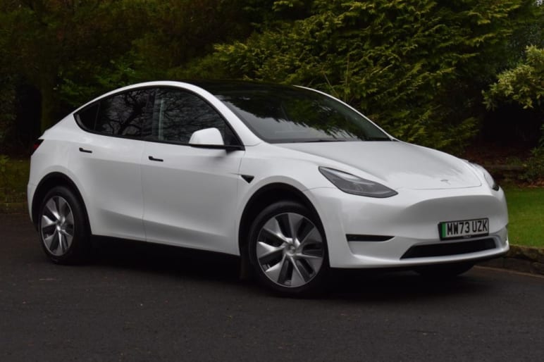 TESLA MODEL Y