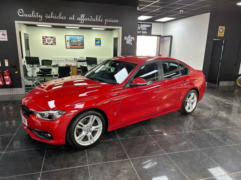 BMW 3 SERIES