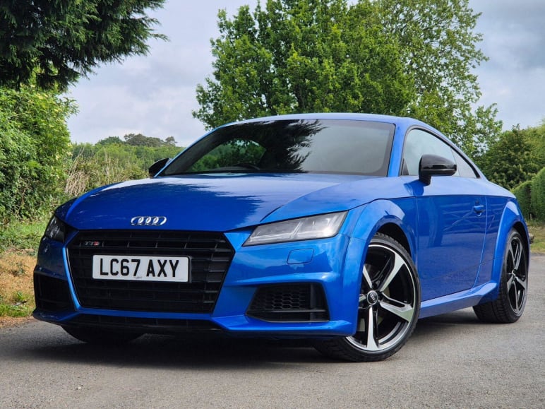 AUDI TT
