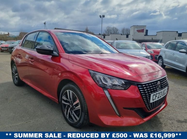 PEUGEOT 208