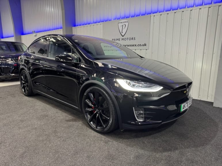 TESLA MODEL X