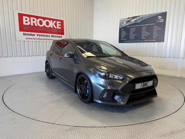 FORD FOCUS RS