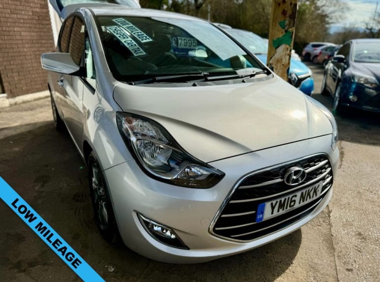 HYUNDAI IX20