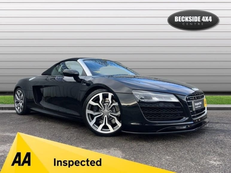 AUDI R8