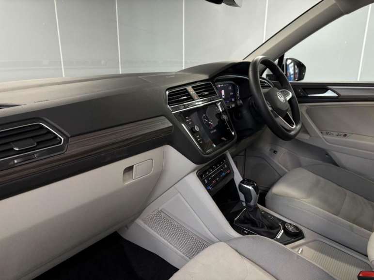 2.0 TDI Elegance DSG 4Motion Euro 6 (s/s) 5dr