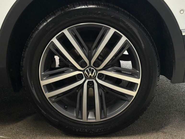 2.0 TDI Elegance DSG 4Motion Euro 6 (s/s) 5dr