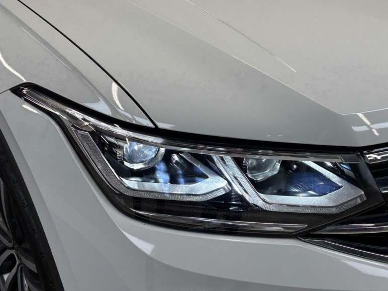 2.0 TDI Elegance DSG 4Motion Euro 6 (s/s) 5dr