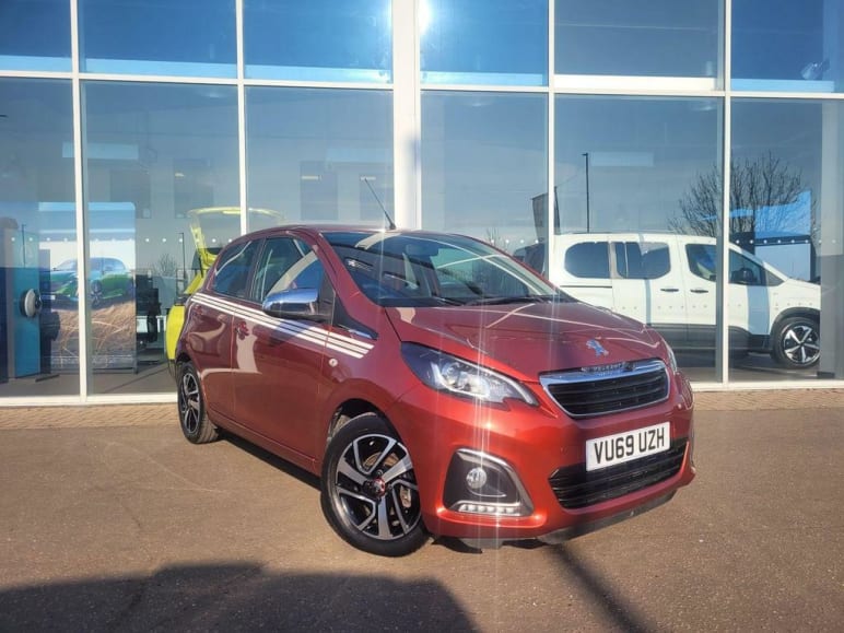 PEUGEOT 108