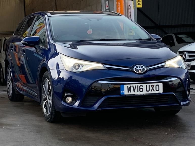 TOYOTA AVENSIS