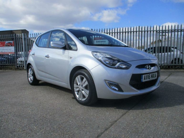 HYUNDAI IX20