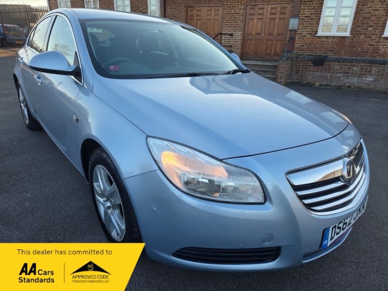 VAUXHALL INSIGNIA