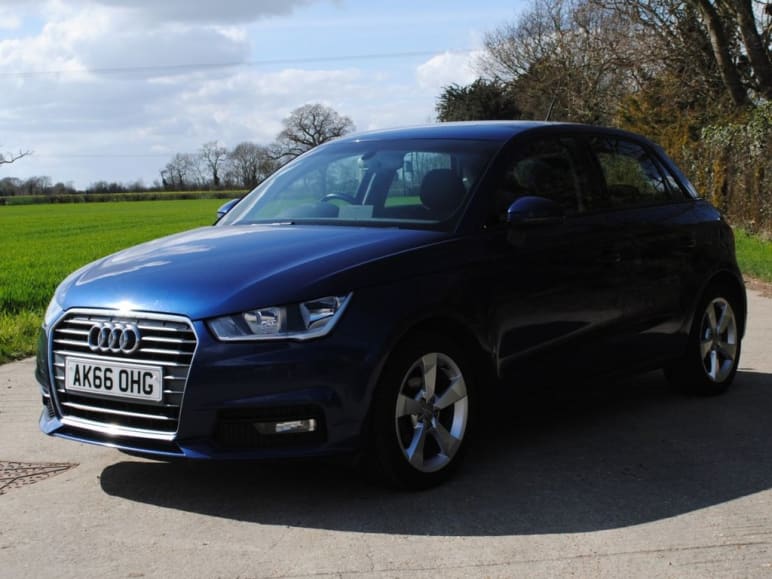 AUDI A1
