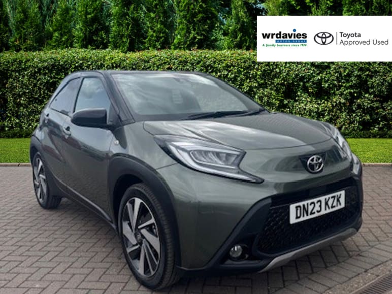 TOYOTA AYGO X